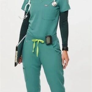 Figs limited edition cactus jogger scrub top